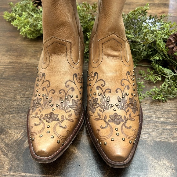 Shyanne Brown Embroidered Heeled Boots - Picture 2 of 8